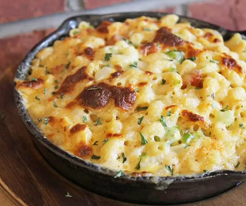 Mac and cheese with labneh